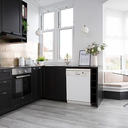 Beautiful first floor apartment Poulton-le-Fylde Extérieur photo