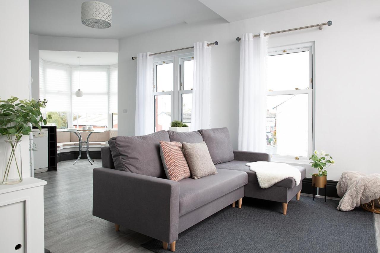 Beautiful first floor apartment Poulton-le-Fylde Extérieur photo